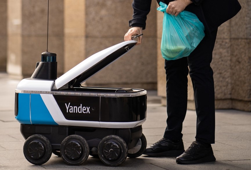 Яндекс робот доставщик